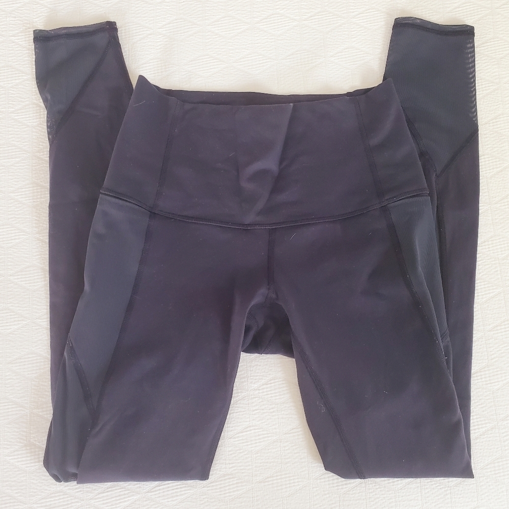 Lululemon leggings size 6 navy blue